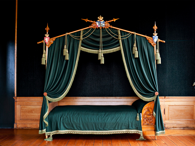 Det finnes en seng på Oscarshall - men ingen vet sikkert om noen har overnattet i den noen gang. Foto: Anette Karlsen / NTB scanpix